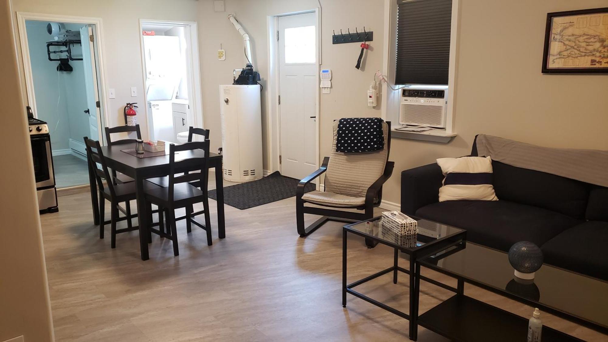 Cozy Home On A Quiet Street Minutes To Dt Kingston Exterior foto